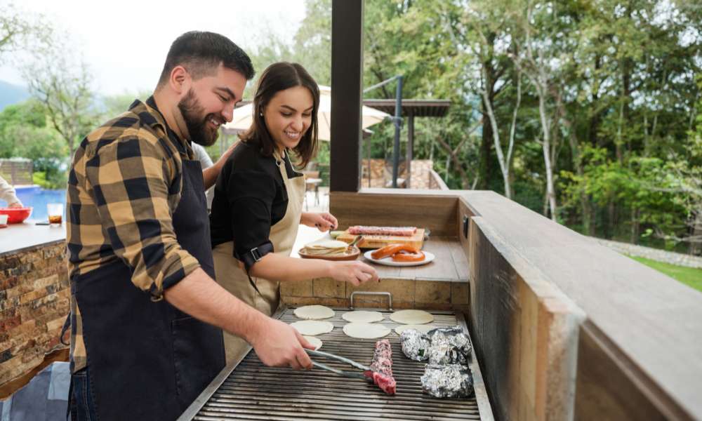How to build an outdoor bbq kitchen