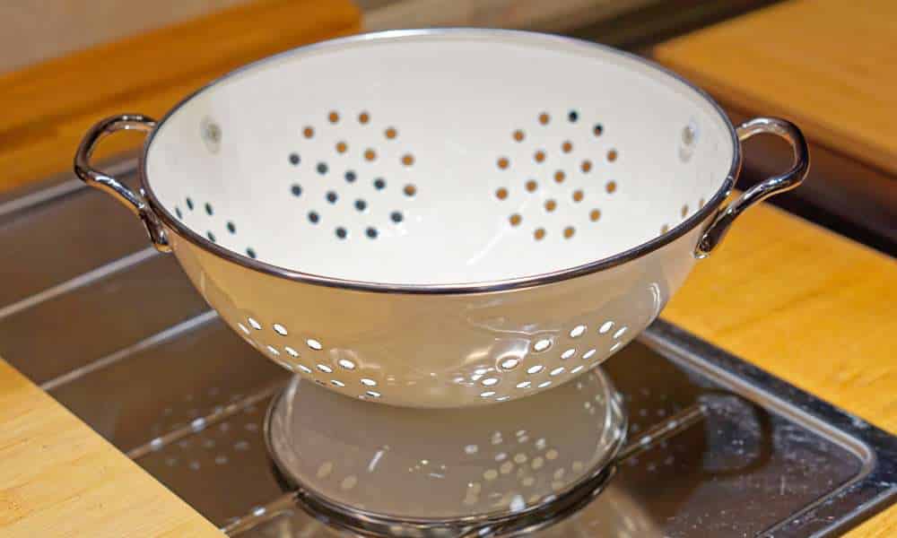 what are colanders used for